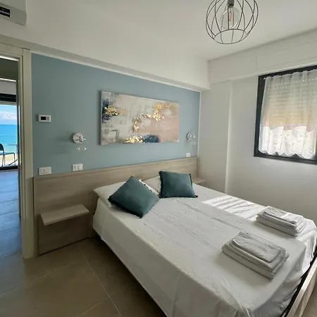 Palms Aparthotel 4*