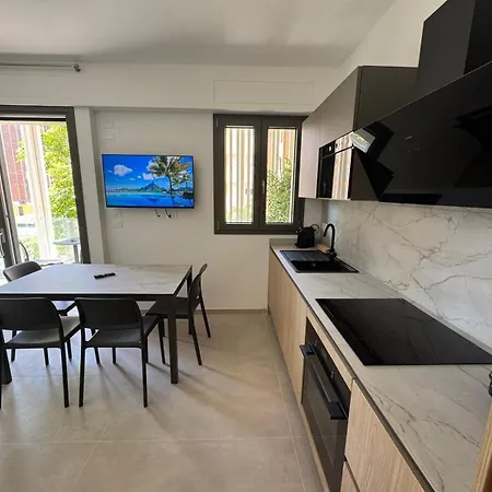 Palms 4*