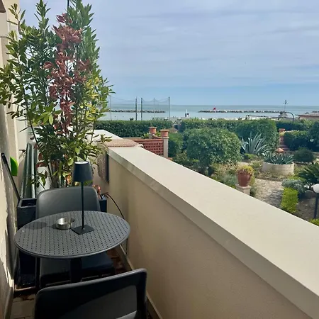 Palms Aparthotel Pesaro