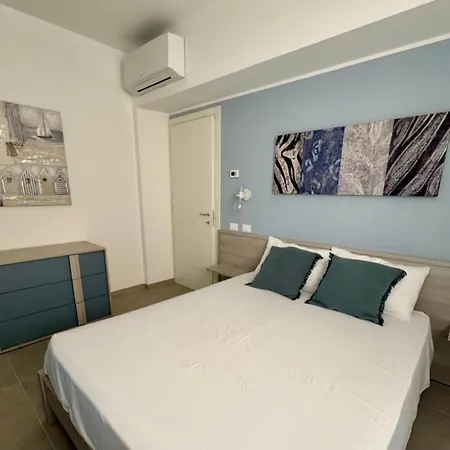 Palms Aparthotel 4*